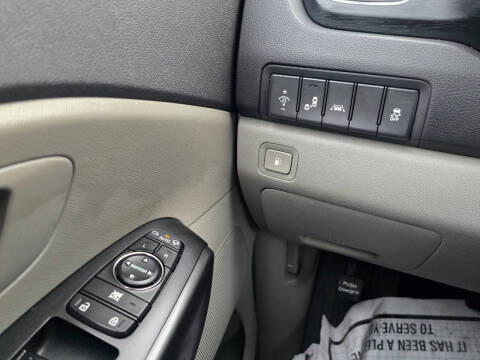 2017 Kia Sedona LX
