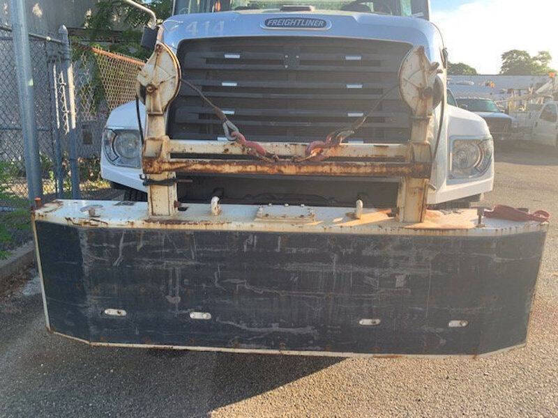2014 Freightliner 108 SD