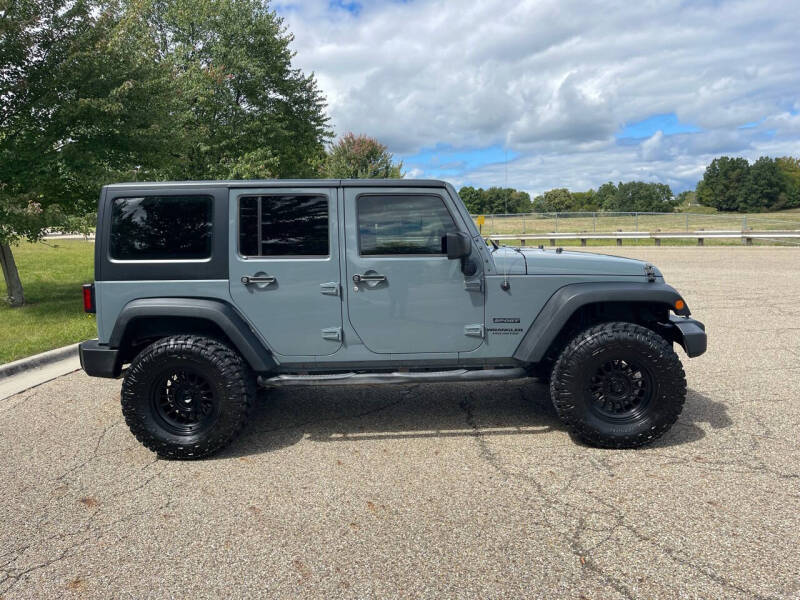 2015 Jeep Wrangler Unlimited null photo 6