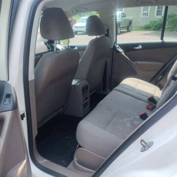 2010 Volkswagen Tiguan S