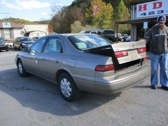 1998 Toyota Camry LE