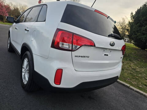 2015 Kia Sorento LX