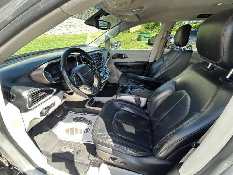 2019 Chrysler Pacifica Touring L