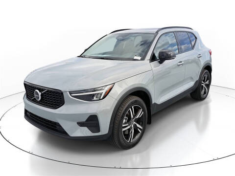 2026 Volvo XC40 B4 Core