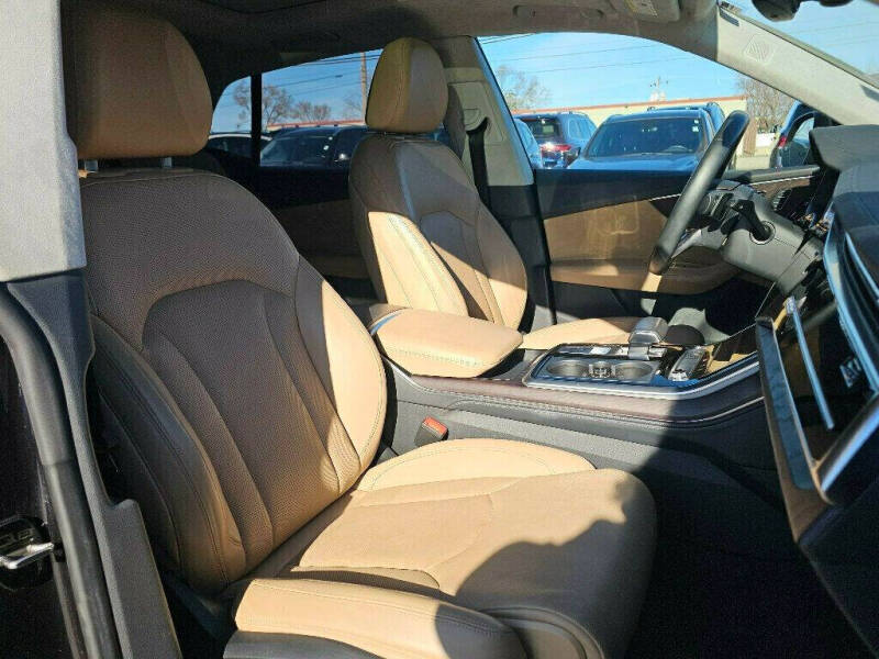 2019 Audi Q8 quattro Prestige 55 TFSI