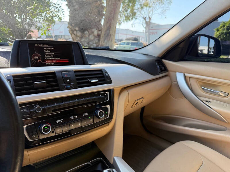 2016 BMW 3 Series 320i