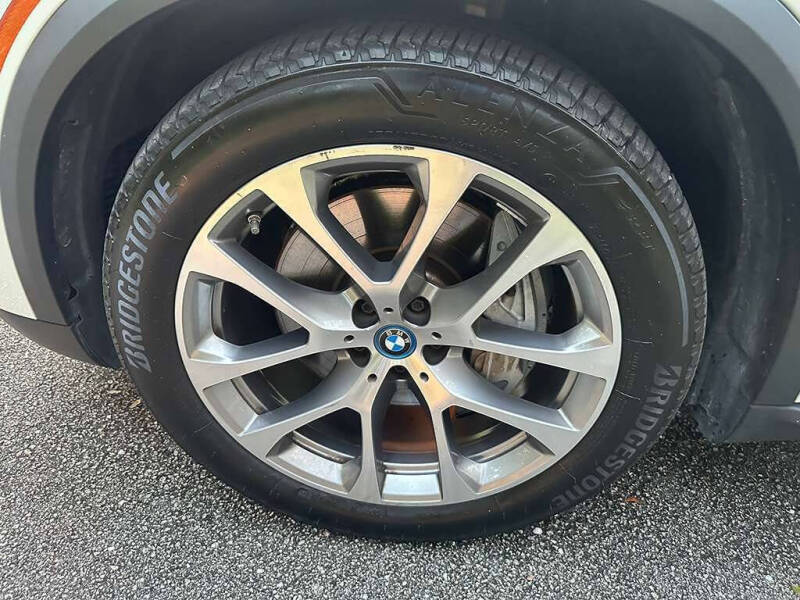 2024 BMW X5 xDrive50e