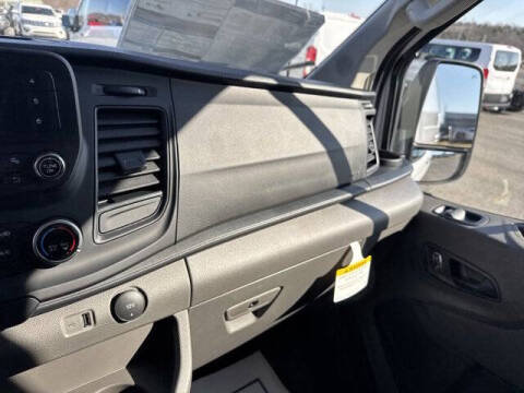 2025 Ford Transit