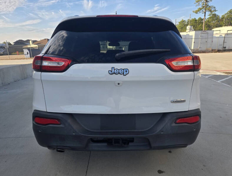 2017 Jeep Cherokee Latitude photo 15