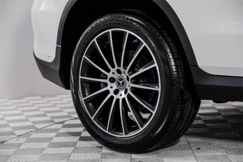 2022 Mercedes-Benz GLC GLC 300