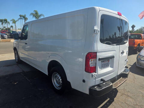 2015 Nissan NV 1500 S