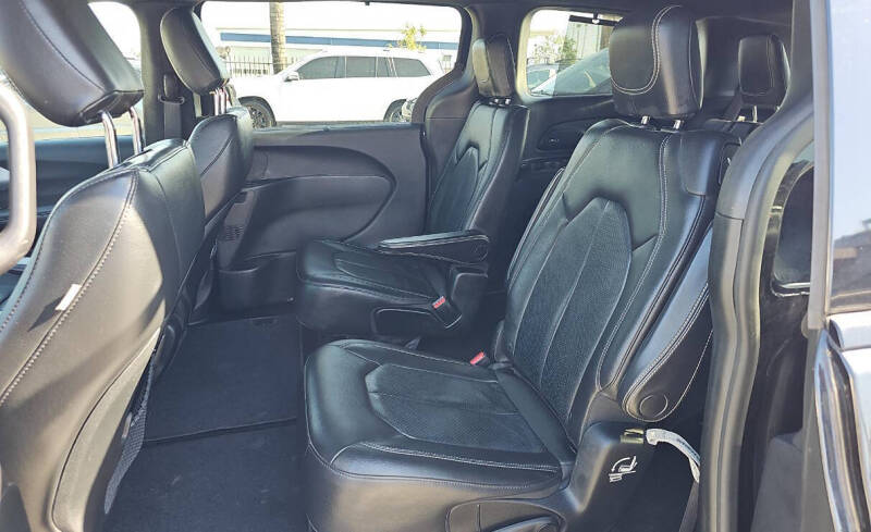 2018 Chrysler Pacifica Touring L
