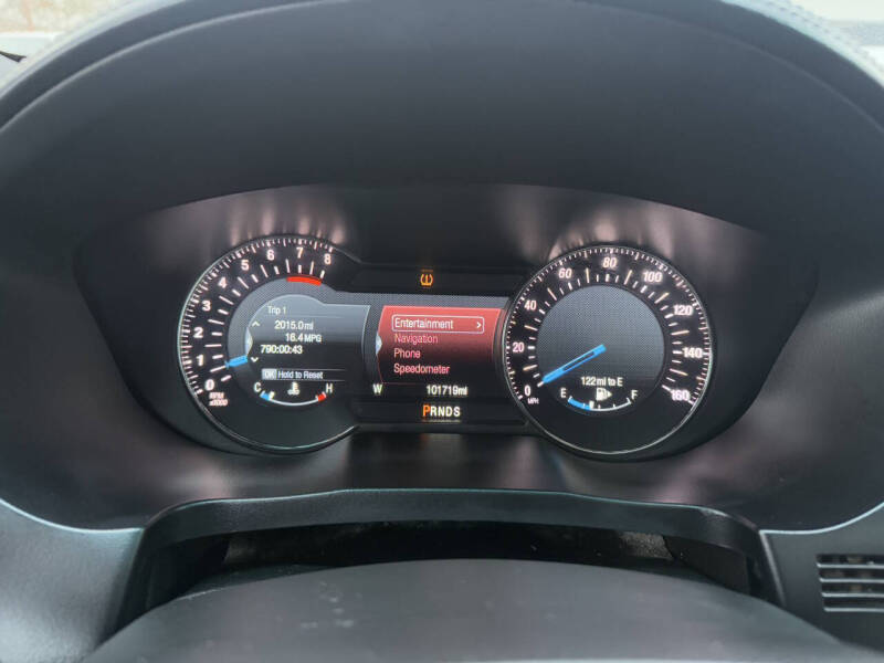 2017 Ford Explorer Platinum