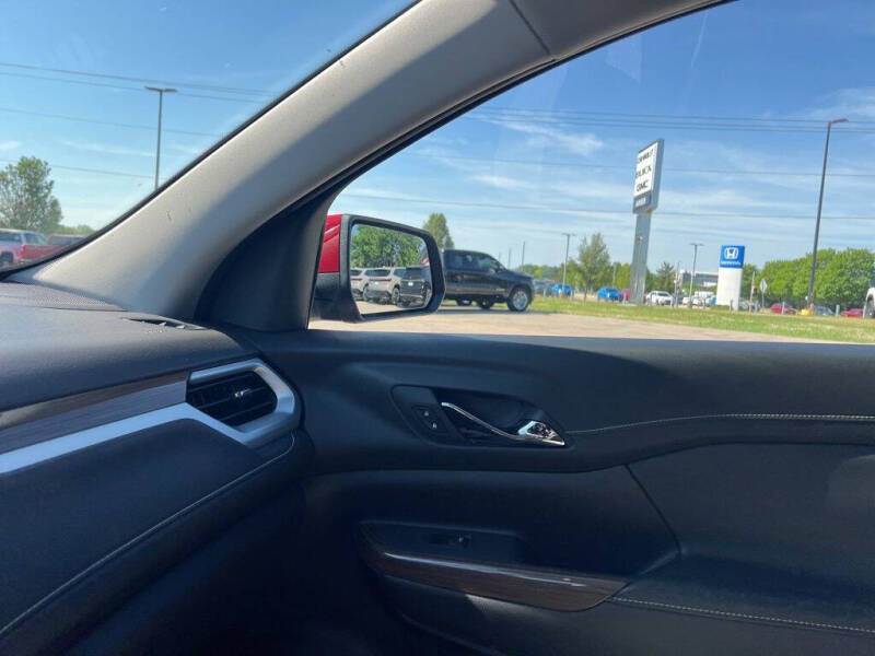 2023 GMC Acadia SLE