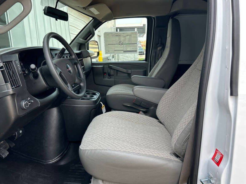 2026 GMC Savana 3500