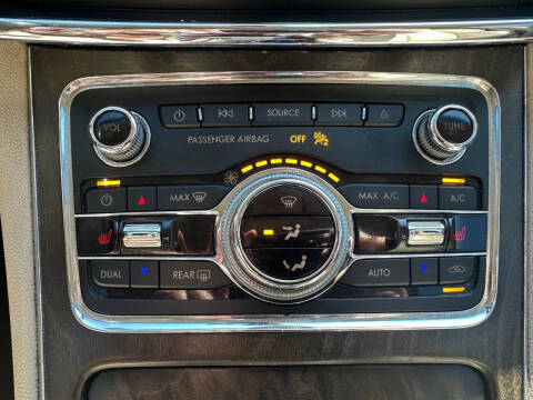 2017 Lincoln Continental Select