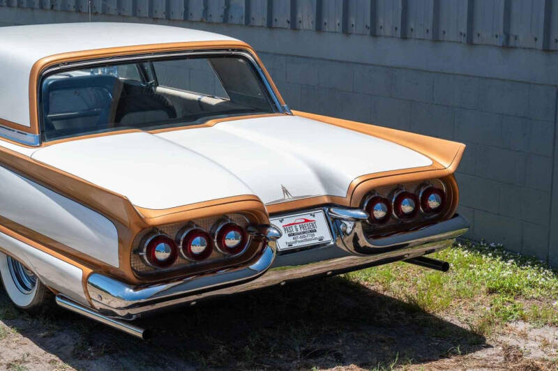 1960 Ford Thunderbird