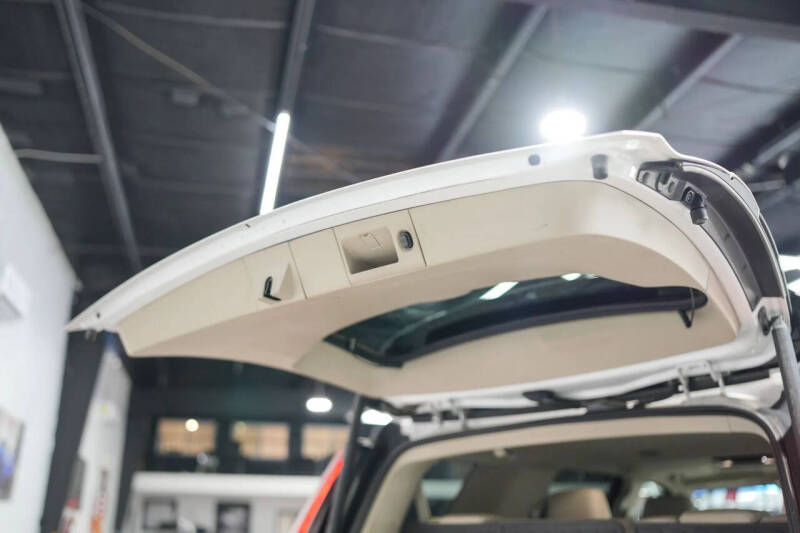 2016 Cadillac Escalade Luxury Collection
