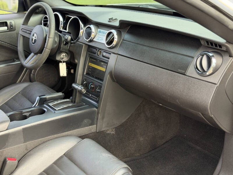 2007 Ford Mustang GT Deluxe