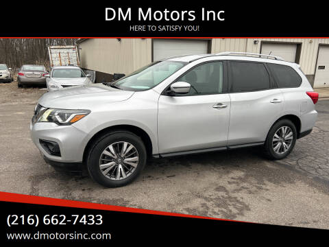 2017 Nissan Pathfinder for sale at DM Motors Inc in Maple Heights OH