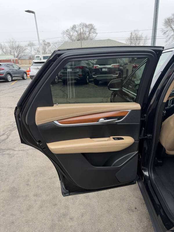 2017 Cadillac XT5 Platinum