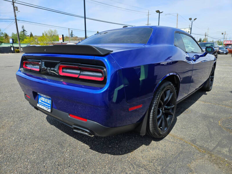 2018 Dodge Challenger SXT