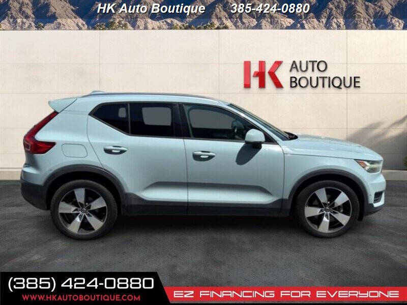 2019 Volvo XC40 T5 Momentum