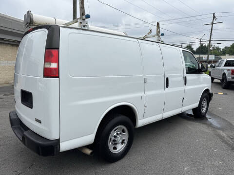 2017 Chevrolet Express 2500
