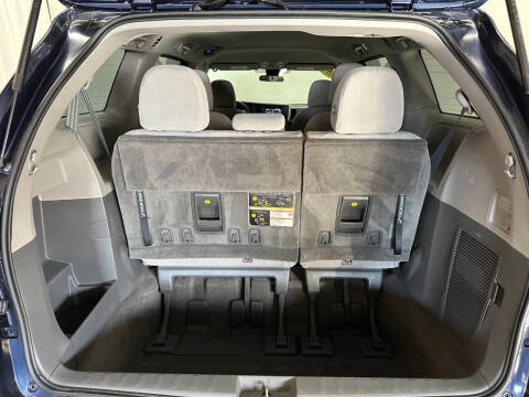 2019 Toyota Sienna L 7-Passenger