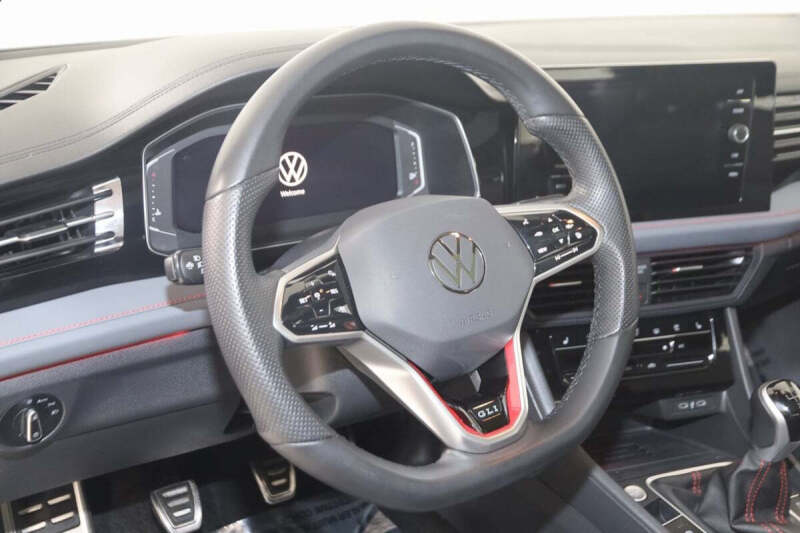 2025 Volkswagen Jetta GLI Autobahn