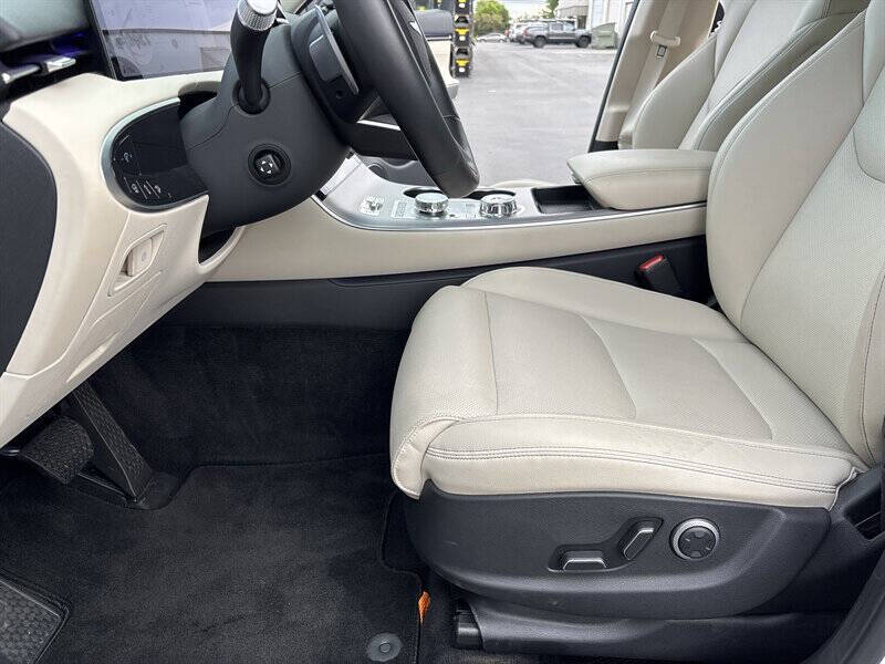 2026 Genesis GV70