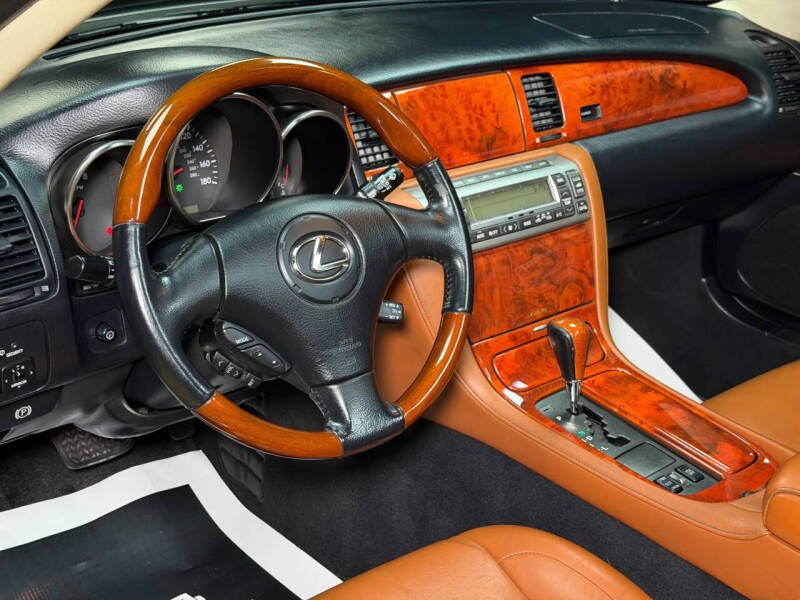 2005 Lexus SC 430