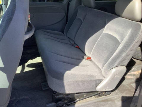 2003 Dodge Grand Caravan SE