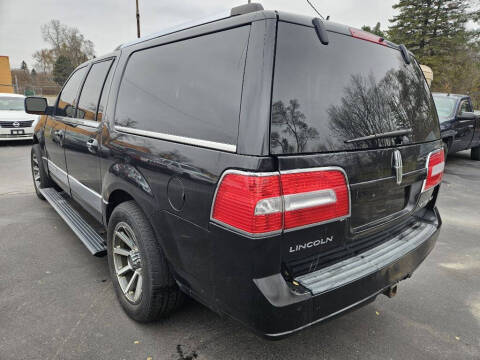 2011 Lincoln Navigator L