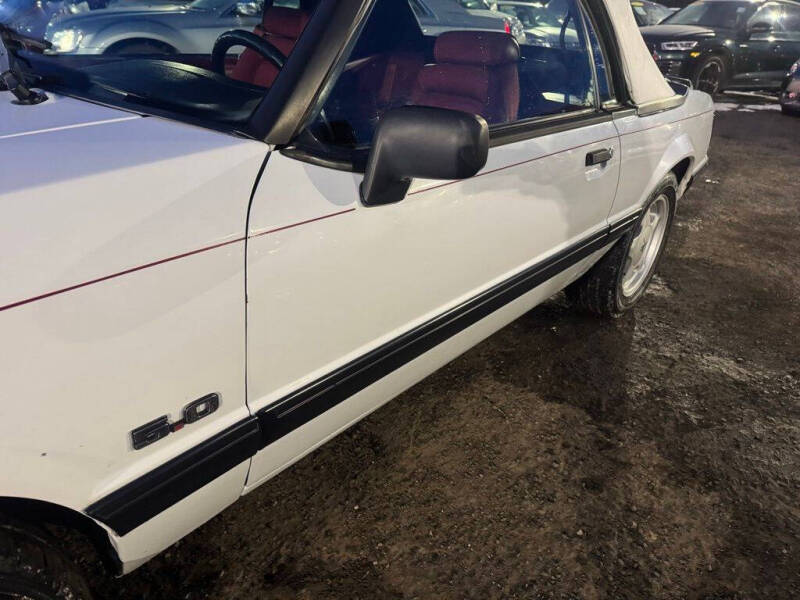 1990 Ford Mustang