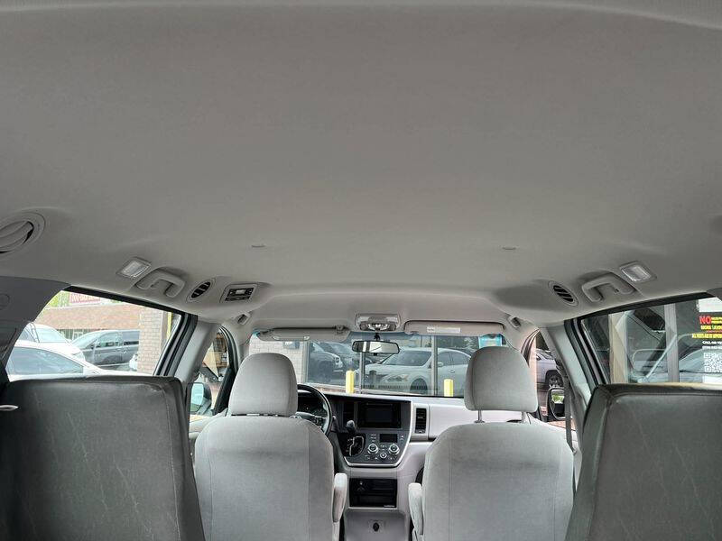2015 Toyota Sienna L 7-Passenger