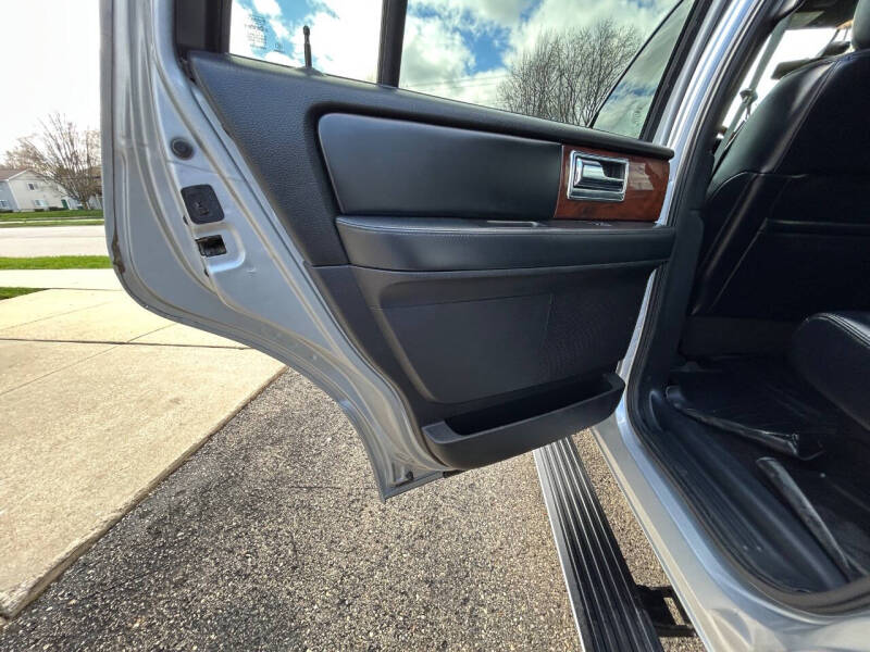 2017 Lincoln Navigator Select