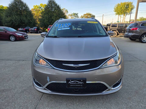 2017 Chrysler Pacifica Touring-L Plus