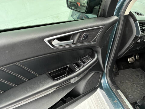 2016 Ford Edge Sport