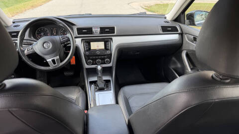 2012 Volkswagen Passat SE PZEV