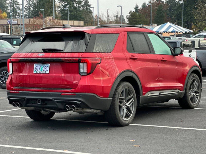 2025 Ford Explorer ST