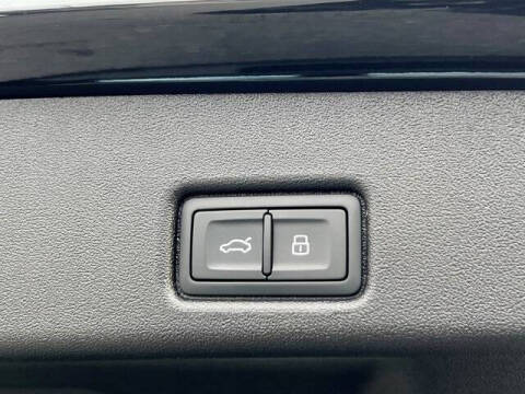 2025 Audi Q5 quattro Prestige TFSI