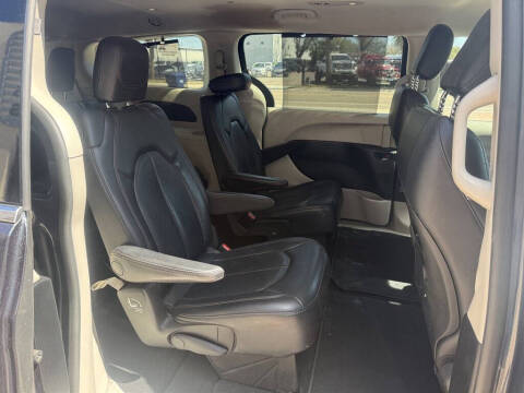 2020 Chrysler Pacifica Touring L