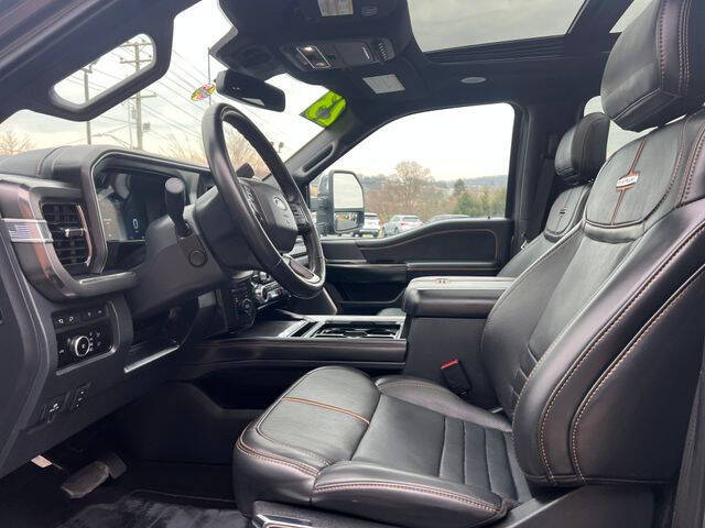 2023 Ford F-350 Super Duty Platinum