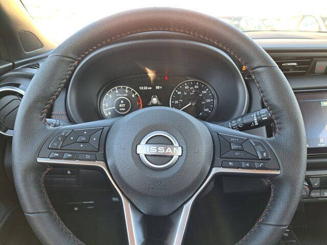 2024 Nissan Kicks SR