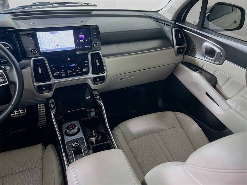 2023 Kia Sorento Plug-In Hybrid SX Prestige