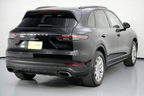 2022 Porsche Cayenne Platinum Edition