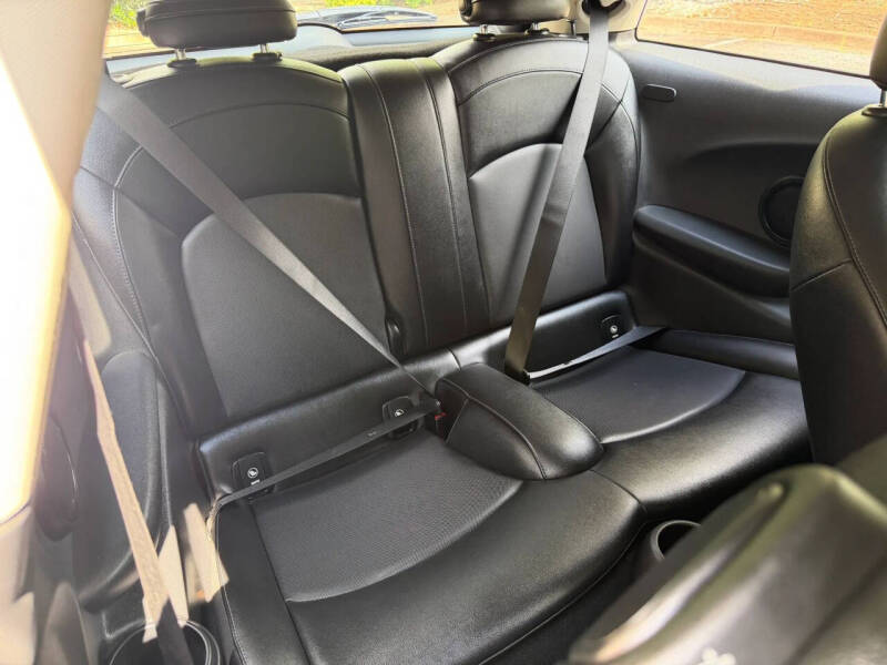 2017 MINI Hardtop 2 Door Cooper
