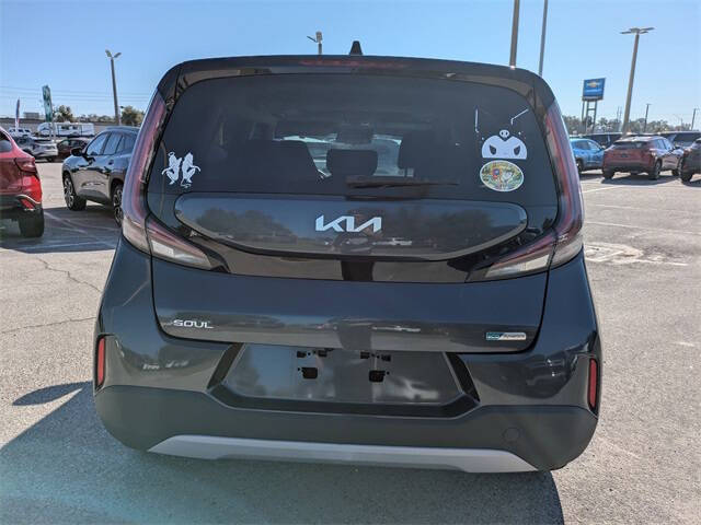2023 Kia Soul EX