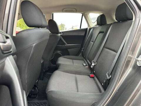 2013 Mazda MAZDA3 i Touring